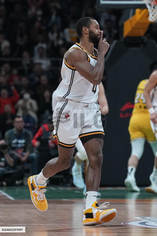 (SP)CHINA-SHENYANG-BASKETBALL-CBA-SEMIFINALS-LIAONING VS ZHEJIANG (CN)