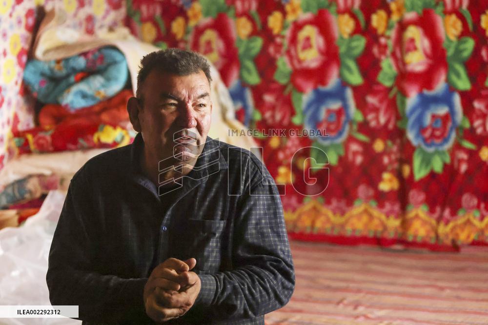 CHINA-XINJIANG-YULI-COTTON-SPRING PLOUGHING (CN)