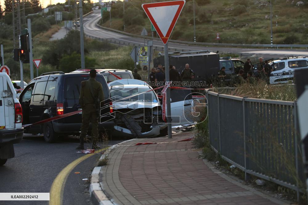 MIDEAST-ARIEL-ATTEMPTED CAR-RAMMING ATTACK
