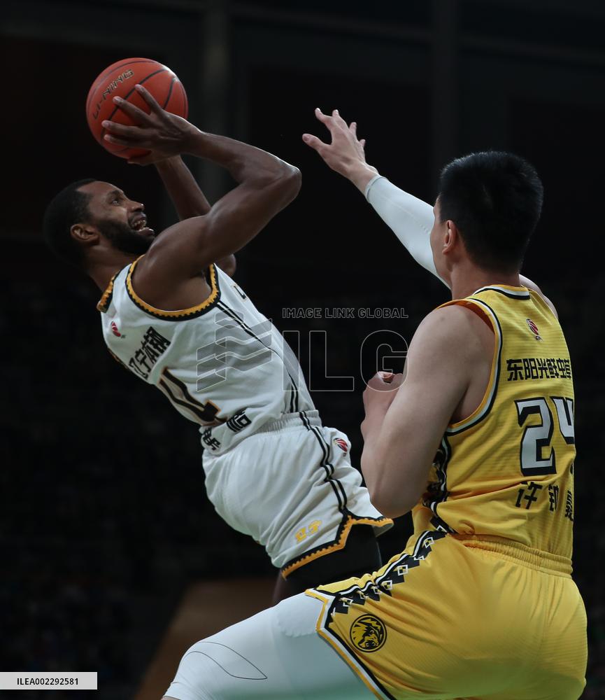 (SP)CHINA-SHENYANG-BASKETBALL-CBA-SEMIFINALS-LIAONING VS ZHEJIANG(CN)