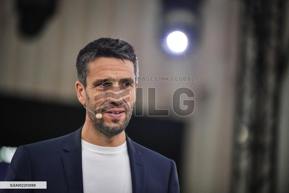 Paris 2024 Olympic Medals Feature Iron From The Eiffel Tower