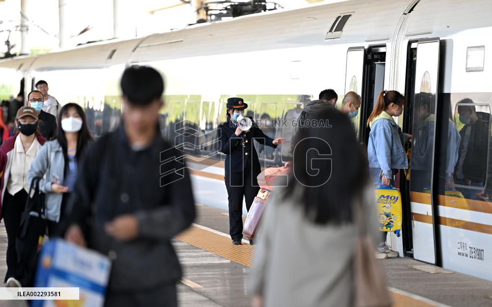 CHINA-TIANJIN-LABOR DAY-TRAVEL RUSH (CN)