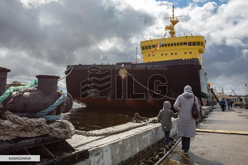 RUSSIA-ST. PETERSBURG-ICEBREAKERS FESTIVAL