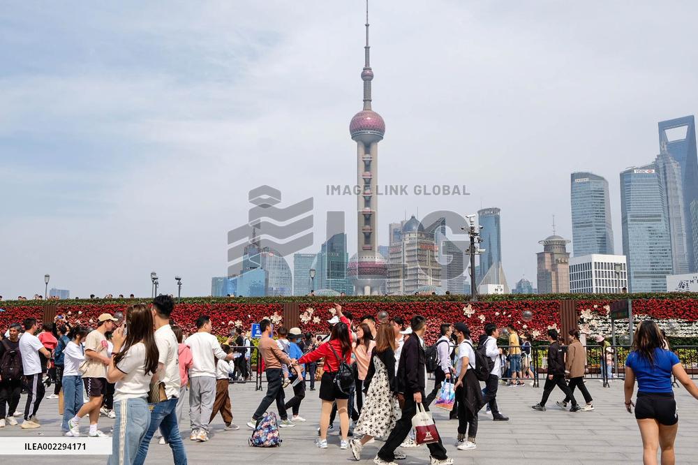 Xinhua Headlines: The 7 Chinese cities that win hearts of tourists for holiday travel