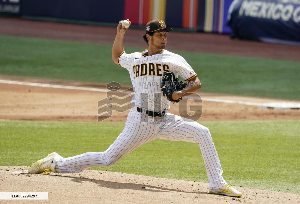 Baseball: Giants vs. Padres