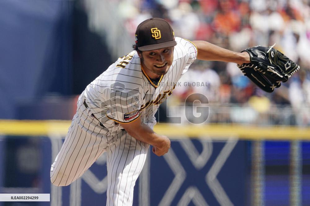 Baseball: Giants vs. Padres