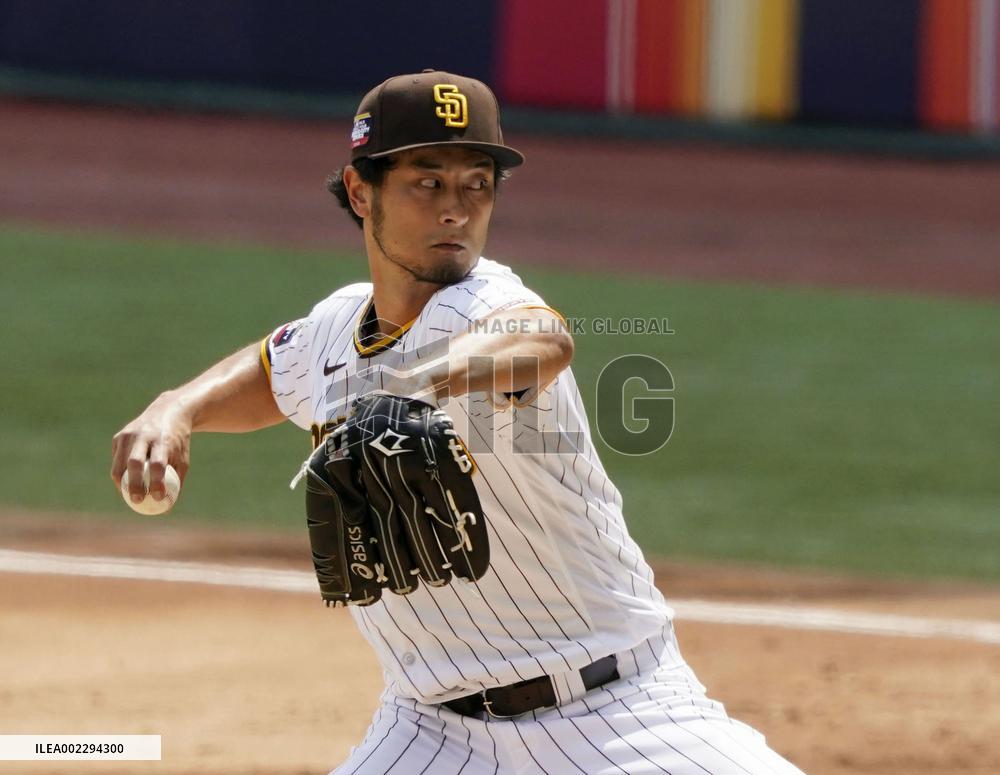 Baseball: Giants vs. Padres
