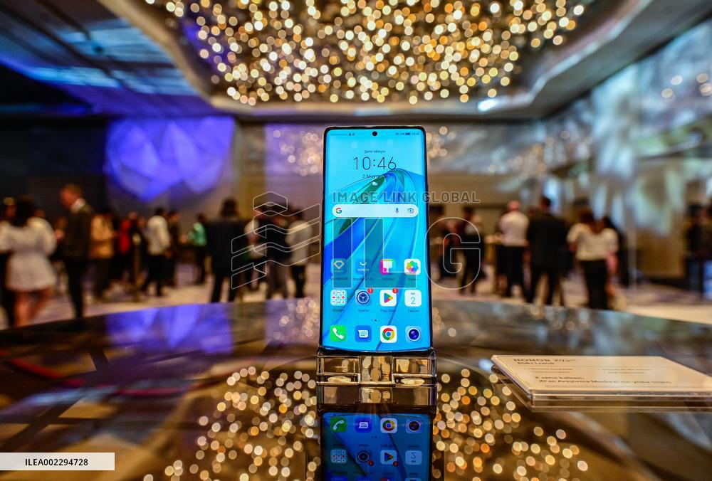 TÜRKIYE-ISTANBUL-CHINESE SMART DEVICES MAKER-HONOR-NEW MOBILE PHONE-UNVEILING