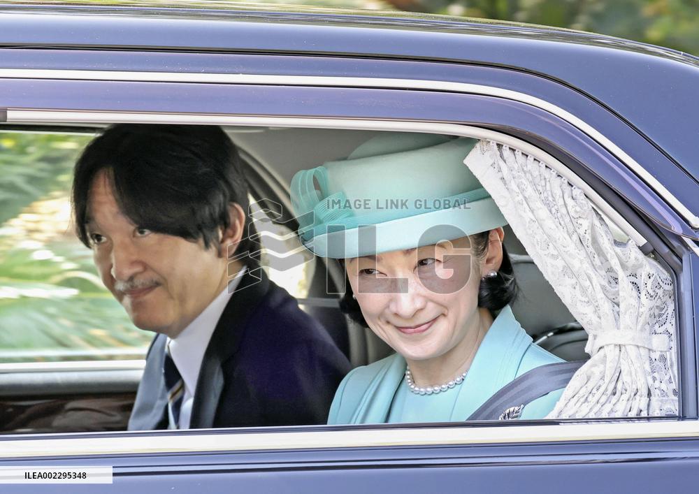 Japan crown prince off to London to attend king's coronation