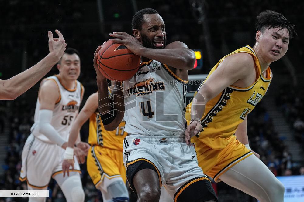(SP)CHINA-SHENYANG-BASKETBALL-CBA-SEMIFINALS-LIAONING VS ZHEJIANG (CN)