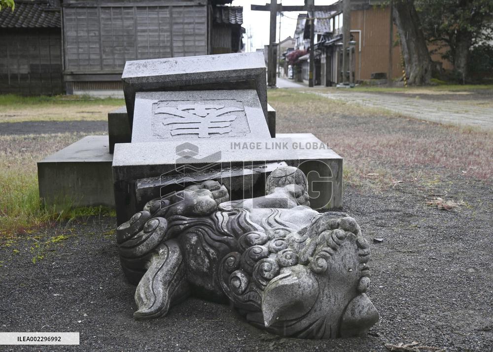 Powerful quake in central Japan