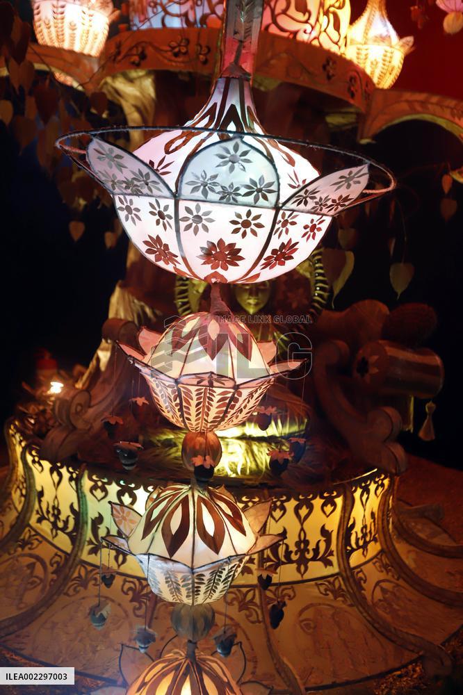 SRI LANKA-COLOMBO-VESAK DAY-LANTERNS