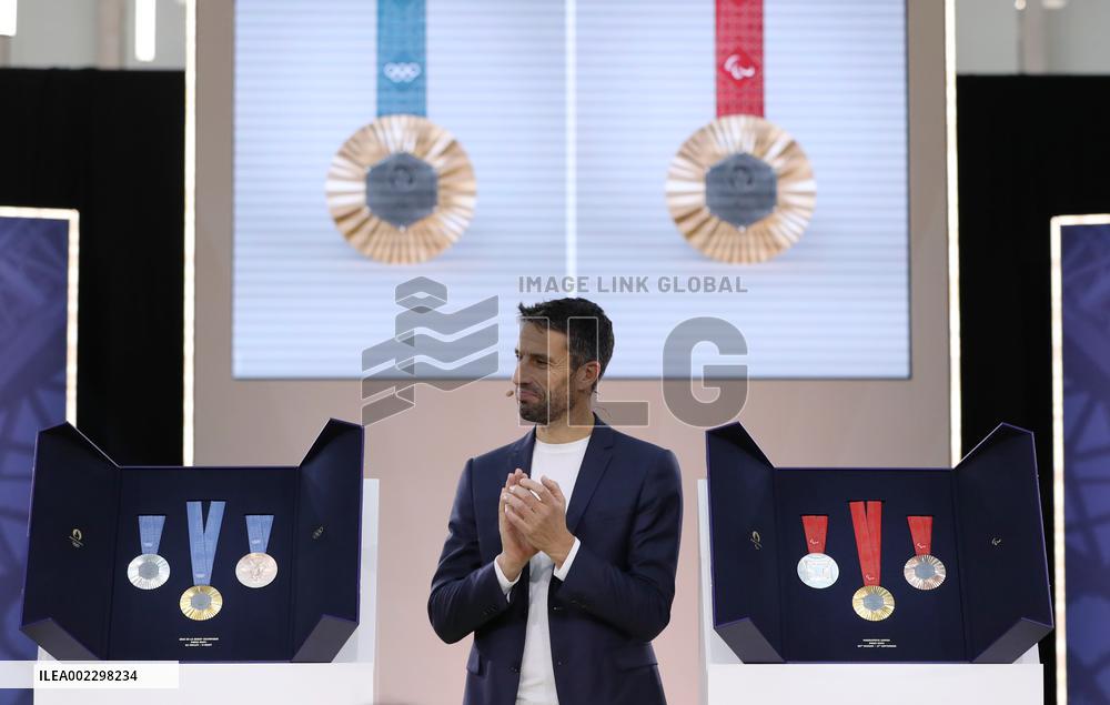 XINHUA PHOTOS OF THE DAY