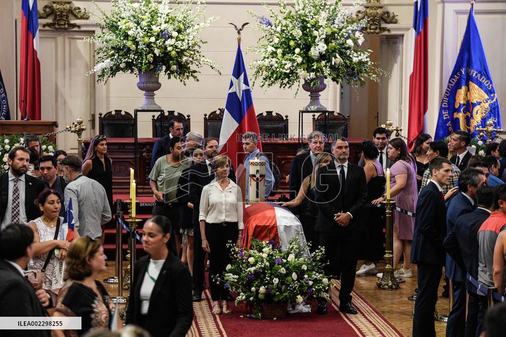 XINHUA PHOTOS OF THE DAY