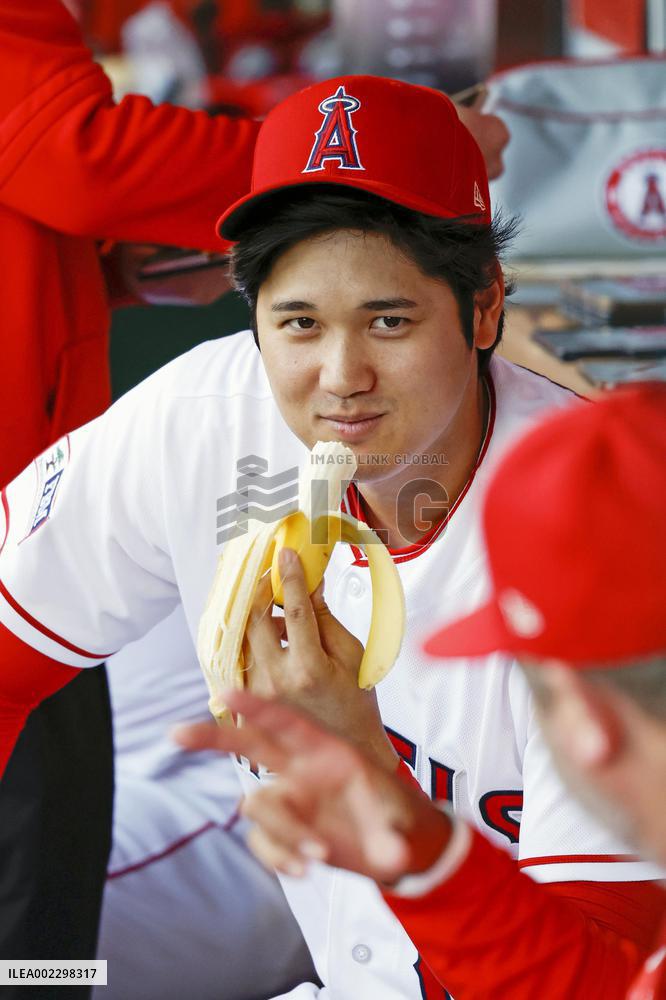 Baseball: Rangers vs. Angels