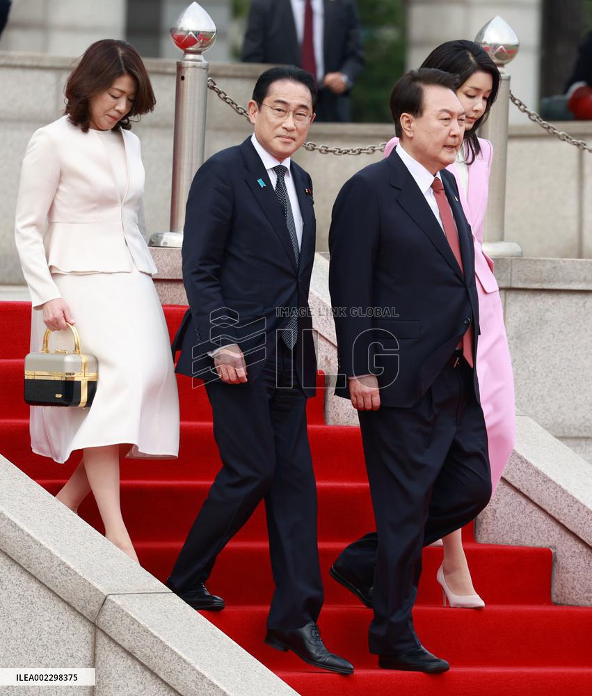 Japan PM Kishida visits Seoul