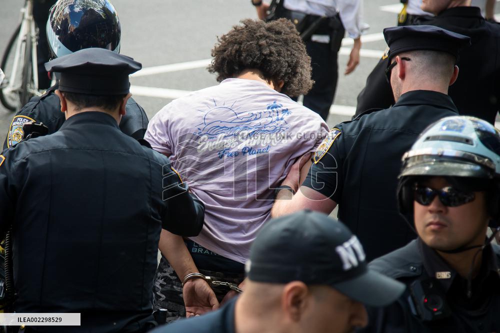 U.S.-NEW YORK-BLACK MAN-DEATH-PROTEST