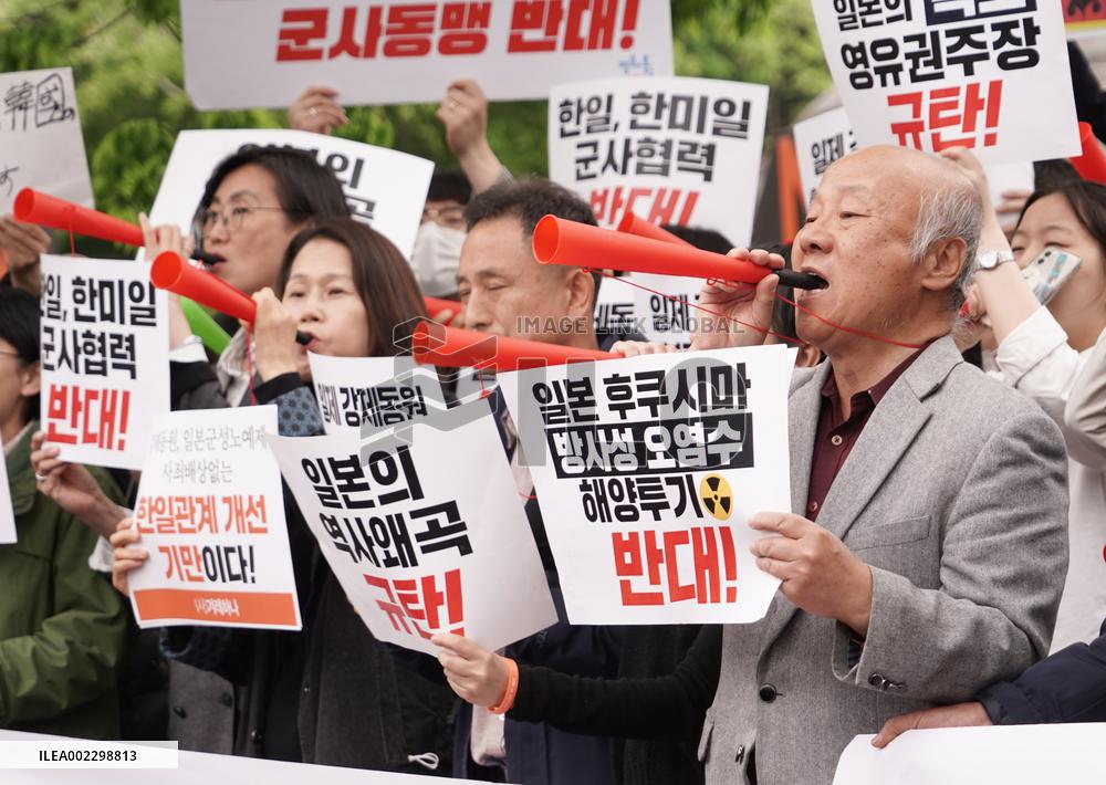 SOUTH KOREA-SEOUL-PROTEST-JAPANESE PRIME MINISTER-VISIT