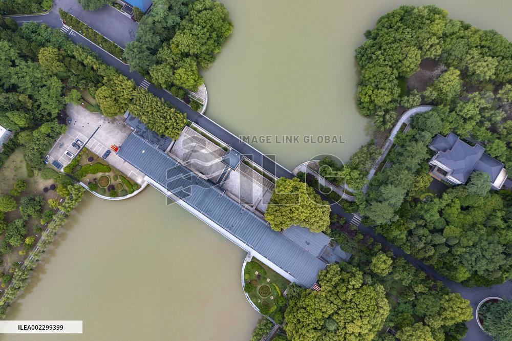 #CHINA-JIANGSU-YANGZHOU-JIANGDU WATER CONTROL FACILITY (CN)