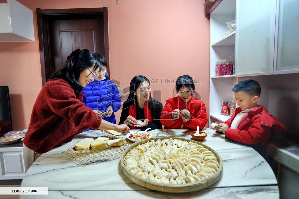 XINHUA PHOTOS OF THE DAY