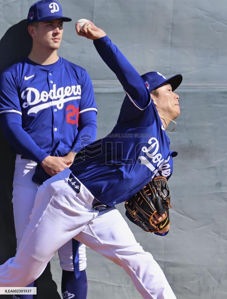 Baseball: MLB spring training