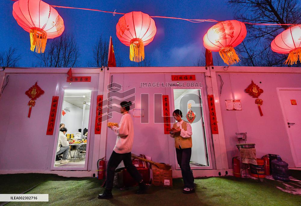 CHIHA-GANSU-QUAKE-AFFECTED RESIDENTS-LUNAR NEW YEAR (CN)