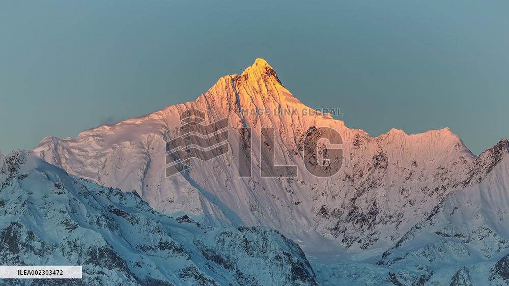 CHINA-YUNNAN-DEQEN-SNOW MOUNTAIN-SCENERY (CN)