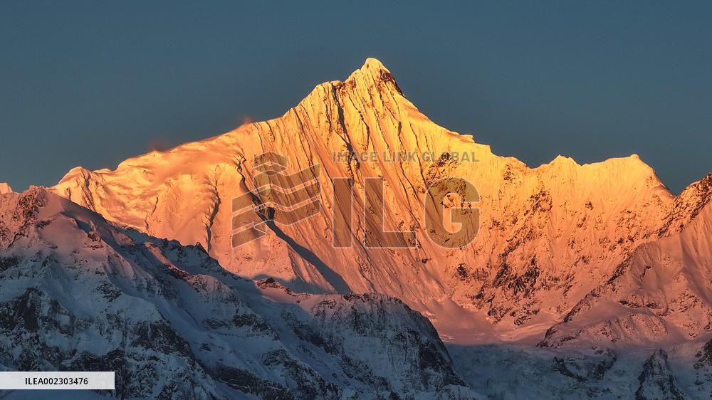 CHINA-YUNNAN-DEQEN-SNOW MOUNTAIN-SCENERY (CN)