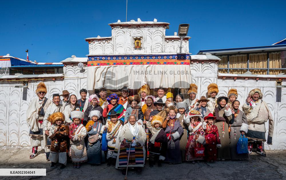 (InXizang)CHINA-XIZANG-FAMILY-TIBETAN NEW YEAR (CN)