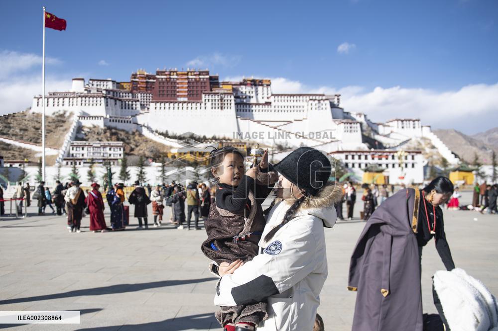 (InXizang)CHINA-XIZANG-SPRING FESTIVAL-TOURISM (CN)