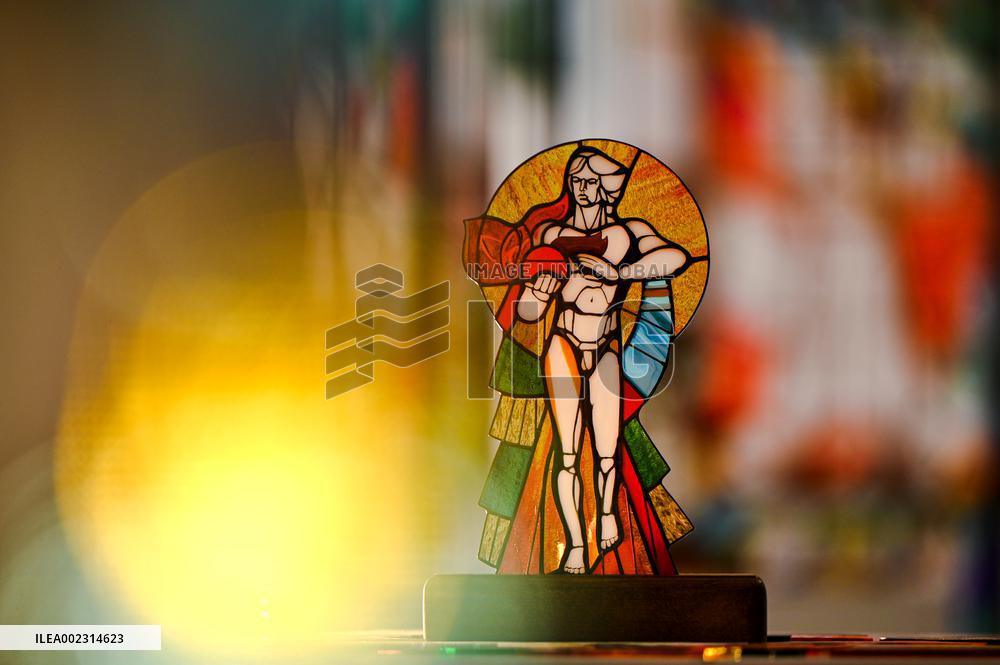 Photo exhibition of Mariupol stained glass windows in Lviv