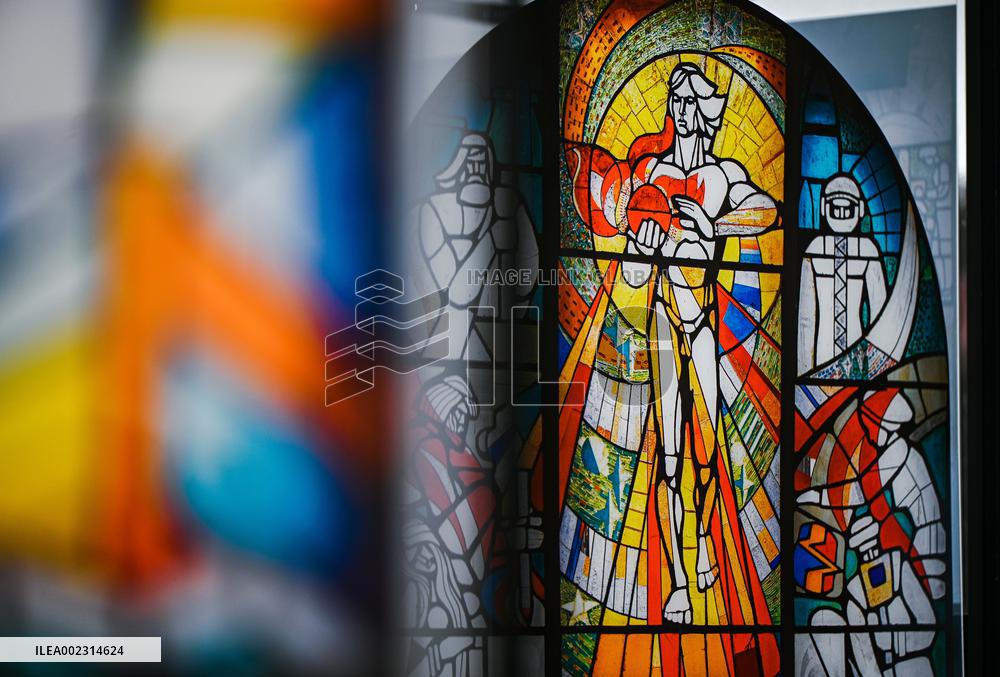 Photo exhibition of Mariupol stained glass windows in Lviv