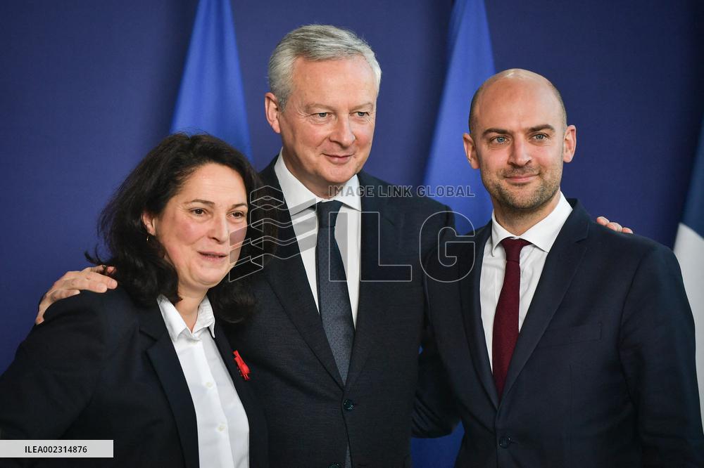 Handover Ceremony At Ministry Of The Economy And Finance - Paris