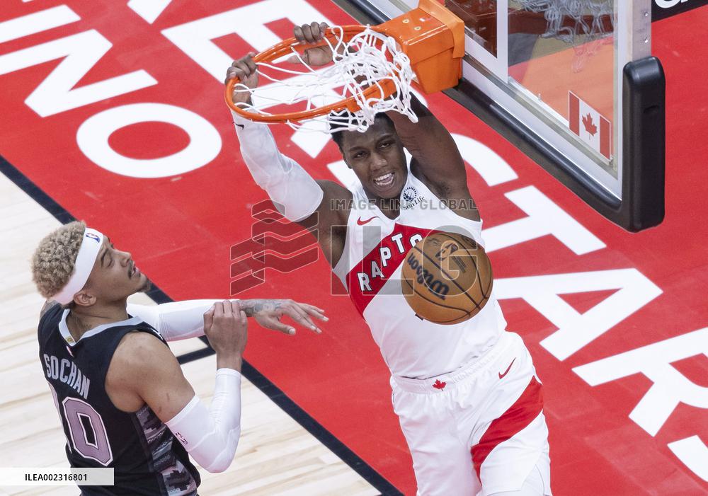 (SP)CANADA-TORONTO-BASKETBALL-NBA-SPURS VS RAPTORS