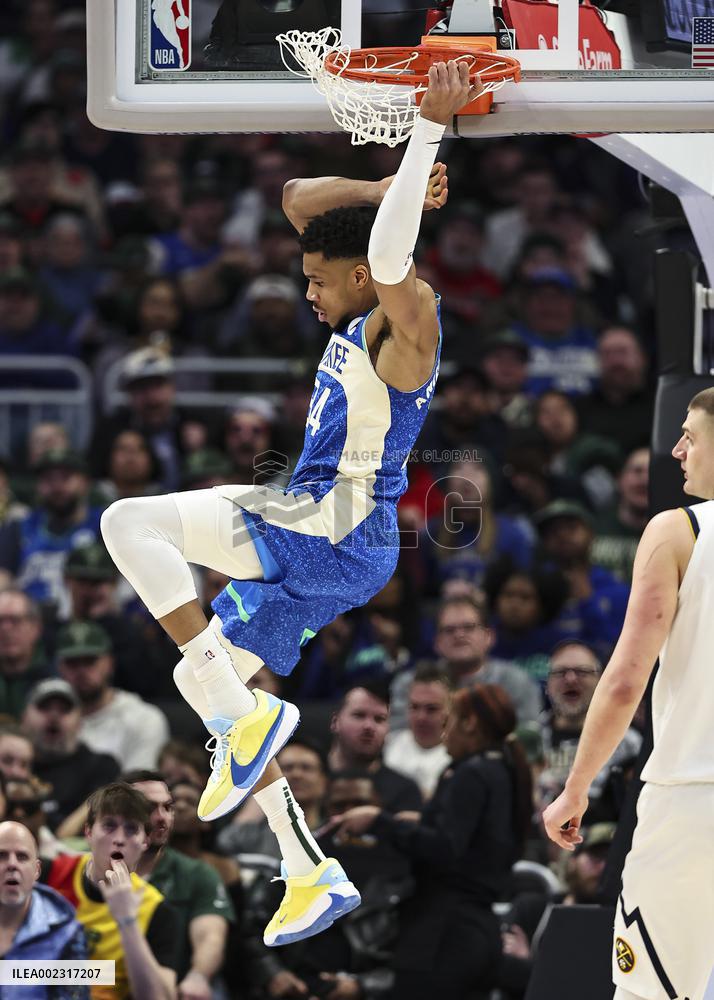 (SP)U.S.-MILWAUKEE-BASKETBALL-NBA-BUCKS VS NUGGETS