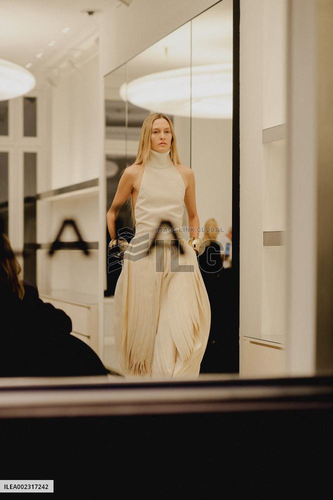 PFW - Alaia Show