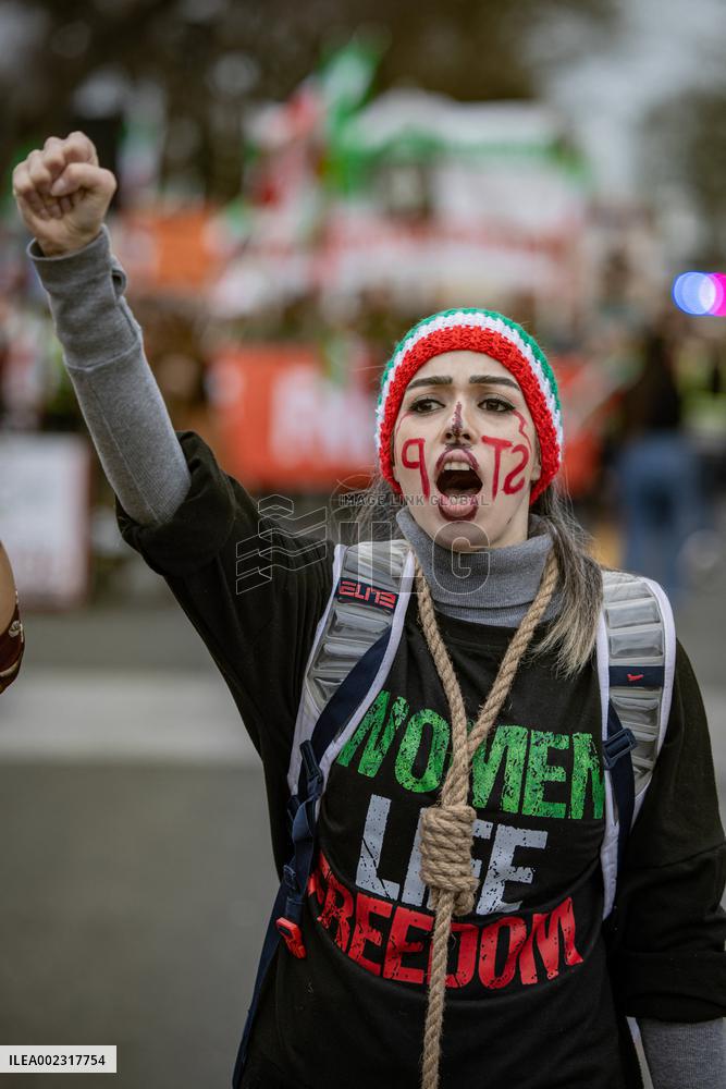 Women Life Freedom Protest - Washington