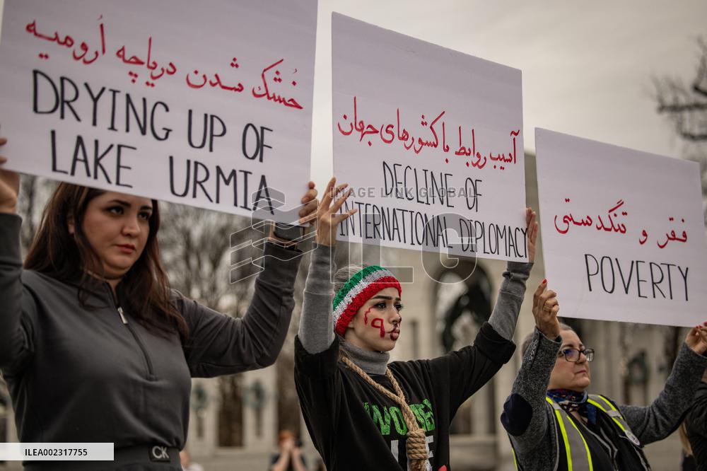 Women Life Freedom Protest - Washington