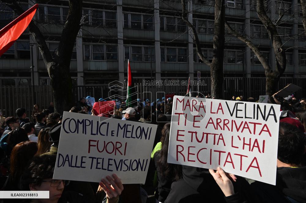 Tension in Front of the RAI Headquarters In Naples