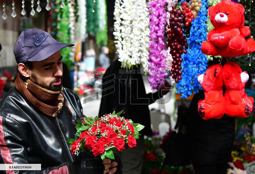 SYRIA-DAMASCUS-VALENTINE'S DAY-FLOWERS