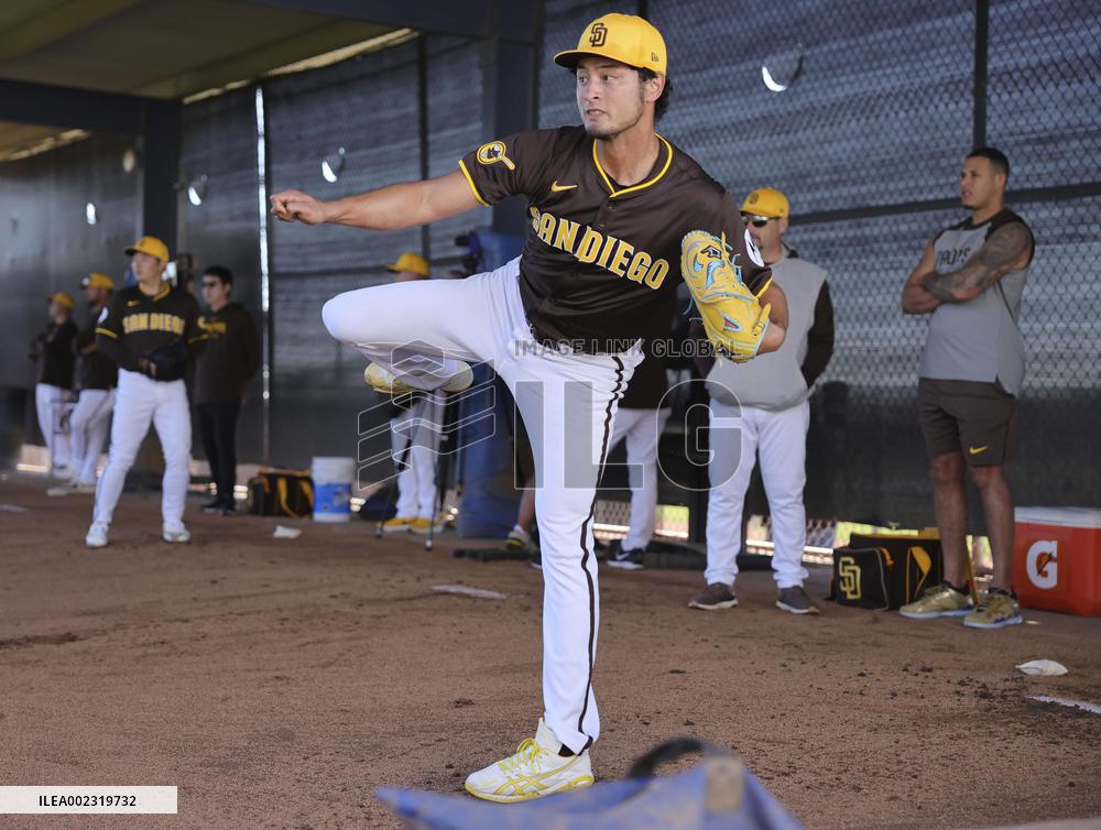 Baseball: MLB spring training