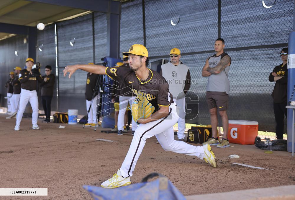 Baseball: MLB spring training