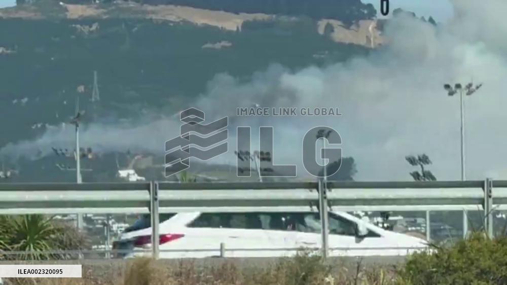 New Zealand: Vegetation Fire Erupts In Port Hills In Christchurch, Evacuation Underway