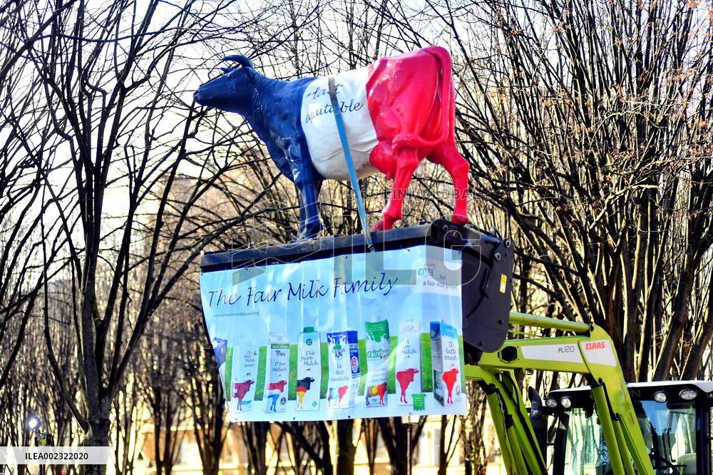 Protest Of Milk Producers - Paris