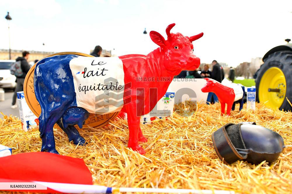 Protest Of Milk Producers - Paris