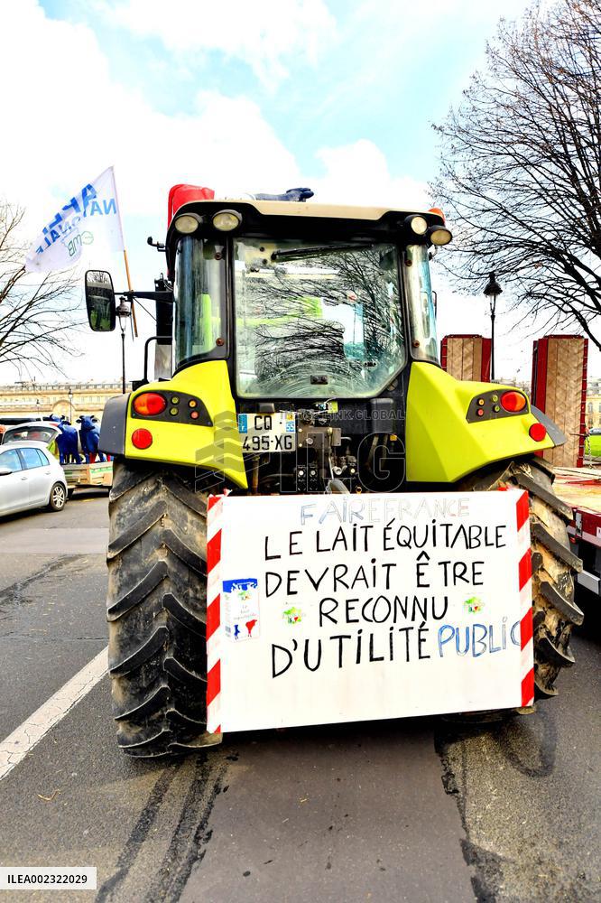 Protest Of Milk Producers - Paris