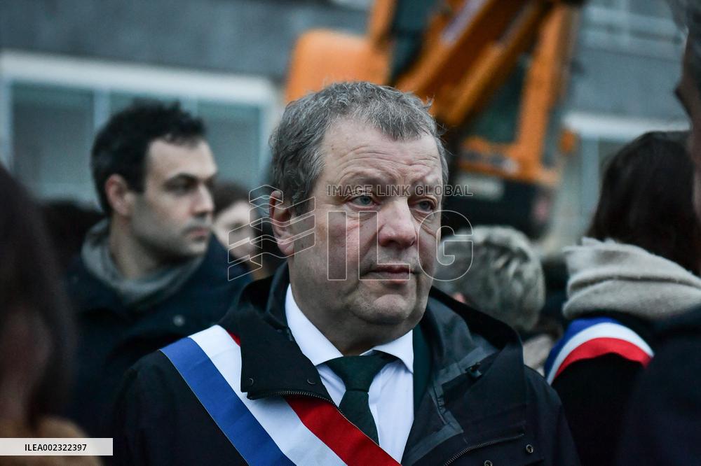 PM Attal Visits A Housing Construction Site - Villejuif