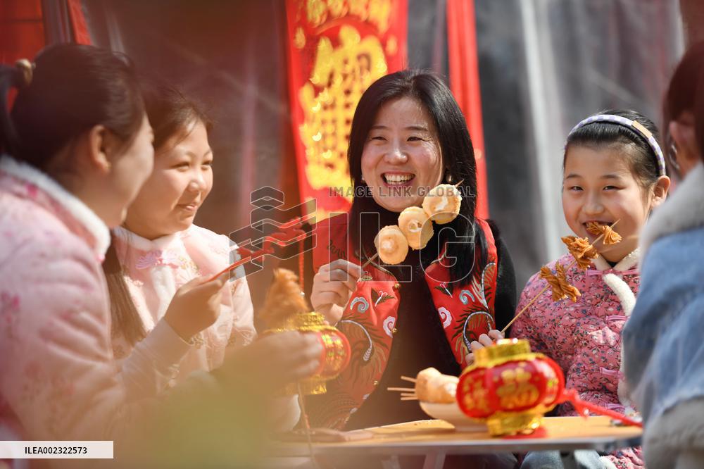 #CHINA-SPRING FESTIVAL-SPECIALITY-SNACK (CN)