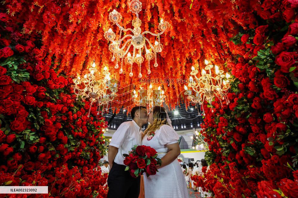 THE PHILIPPINES-CAVITE PROVINCE-VALENTINE'S DAY-MASS WEDDING