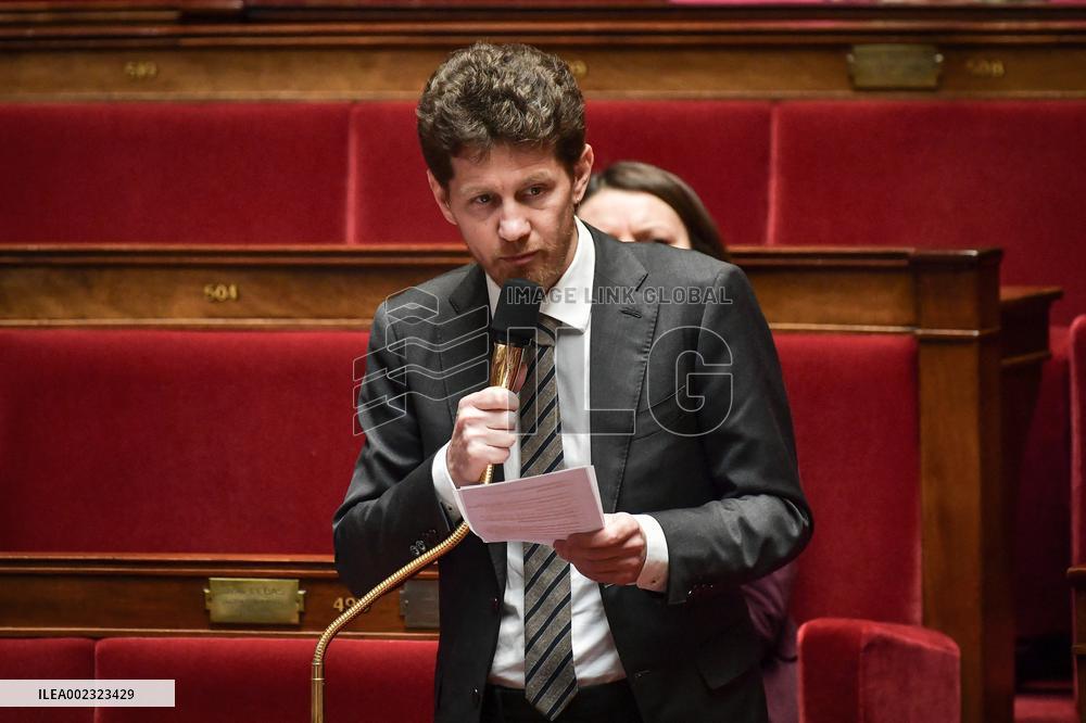 Questions To The Government - Paris